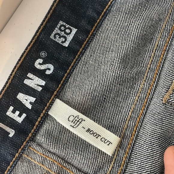 Womans GUESS jeans- The Cliff-Sz38-Dark Wash measurements - Picture 2 of 9